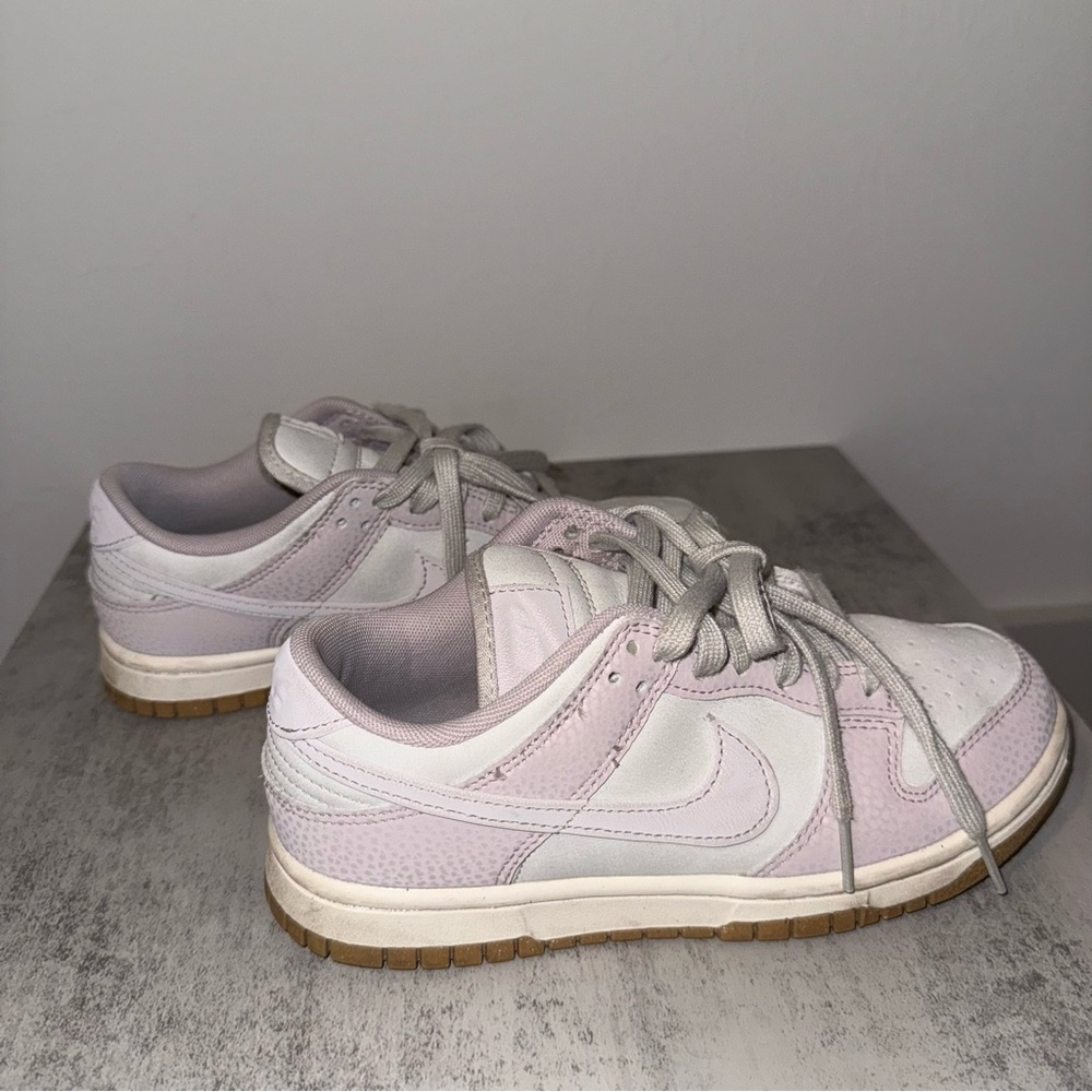 Nike Dunks Low Next Nature Size 6 - Picture 2 of 7